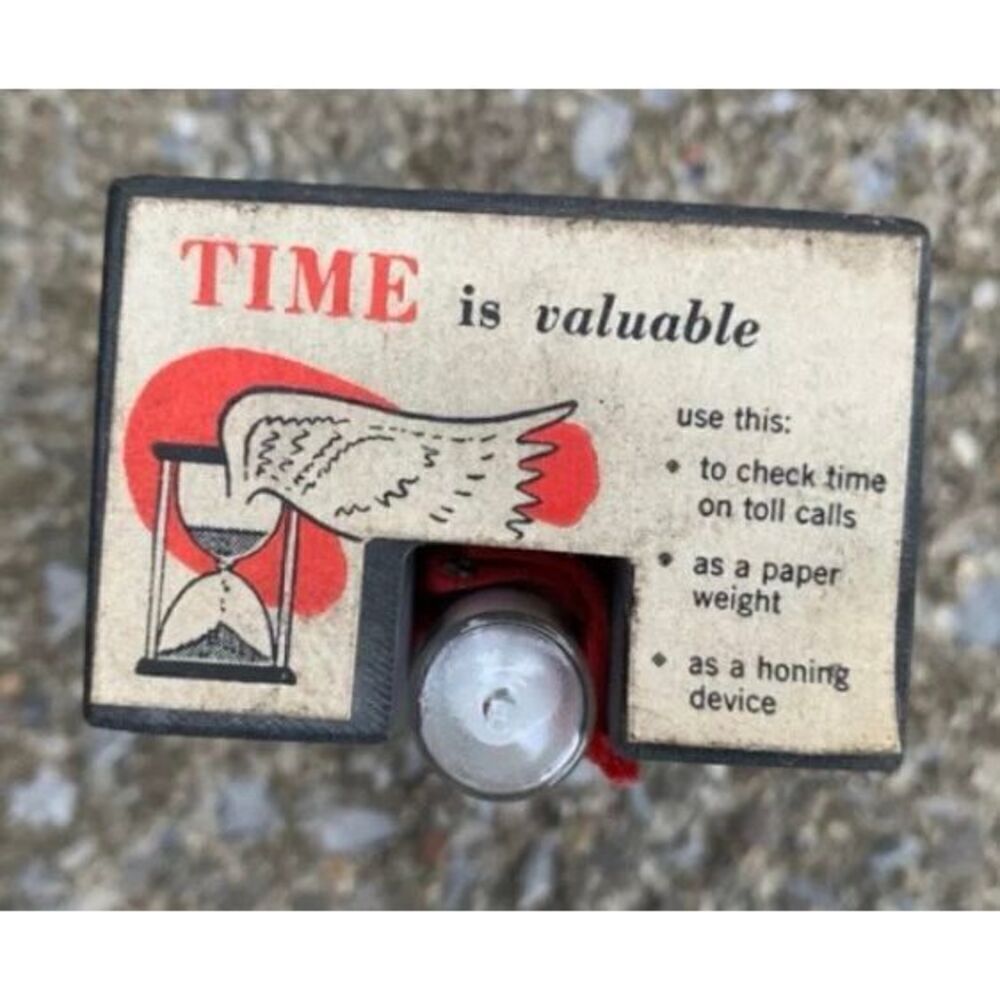 Time Is Valuable Sand Timer Paper Weight - Picture 2 of 6